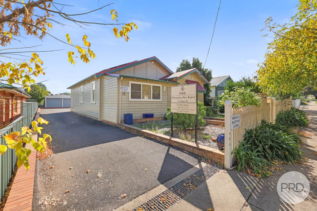 14 Dean Street Tamworth NSW 2340 14 Dean Street Tamworth NSW 2340