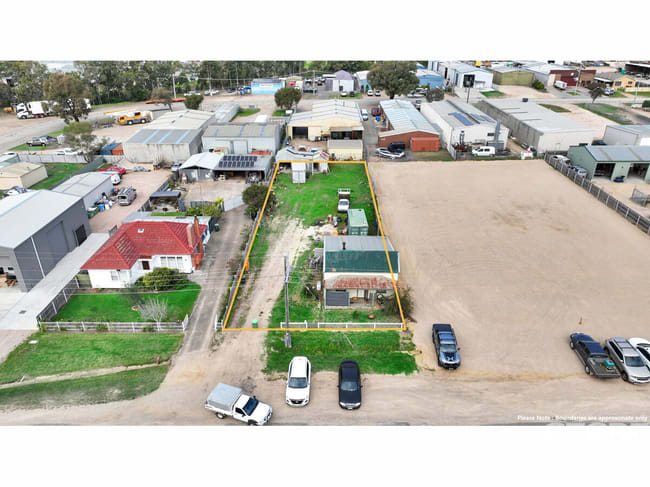 15 Payne Street Bairnsdale VIC 3875 15 Payne Street Bairnsdale VIC 3875