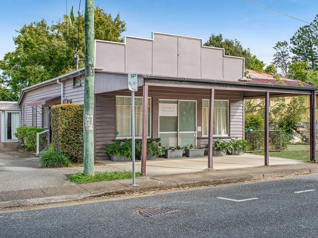 25 Cecil Street Indooroopilly QLD 4068 25 Cecil Street Indooroopilly QLD 4068