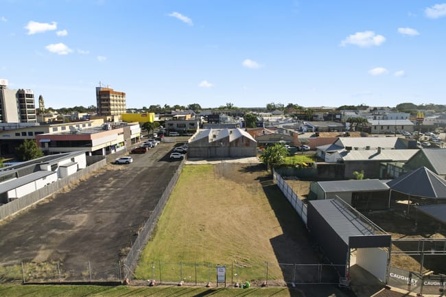 37 Woondooma Street Bundaberg Central QLD 4670 37 Woondooma Street Bundaberg Central QLD 4670