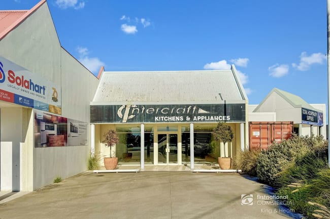 2 & 3/467B Main Street Bairnsdale VIC 3875 2 & 3/467B Main Street Bairnsdale VIC 3875