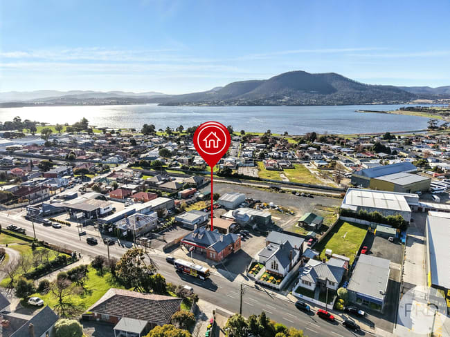 1&2/493 Main Road Montrose TAS 7010 1&2/493 Main Road Montrose TAS 7010