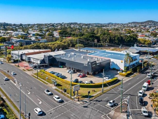 1/1129 Stanley Street East Coorparoo QLD 4151 1/1129 Stanley Street East Coorparoo QLD 4151