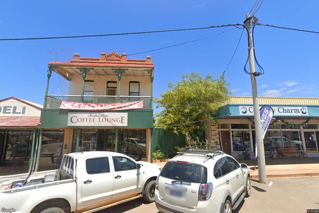 10 Antares Street Southern Cross WA 6426 10 Antares Street Southern Cross WA 6426