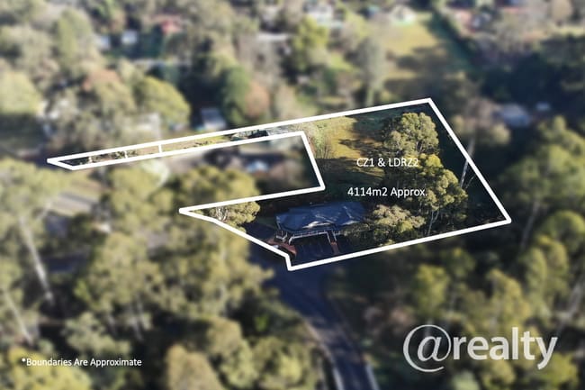 4 Bailey Road Cockatoo VIC 3781