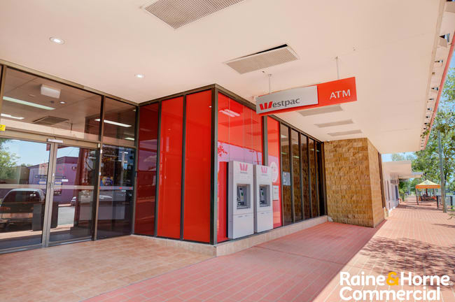 42 Morilla Street Lightning Ridge NSW 2834 42 Morilla Street Lightning Ridge NSW 2834