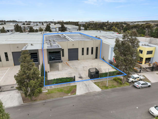 24 Ravenhall Way Ravenhall VIC 3023