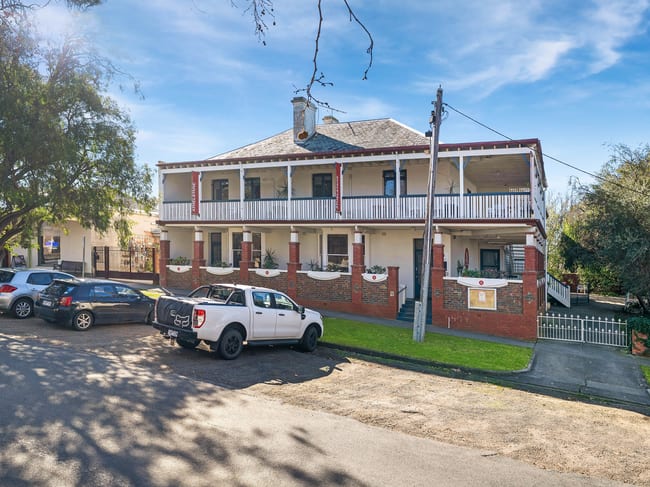 4 Hobson Street Queenscliff VIC 3225