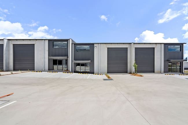 21 Val Reid Crescent Hume ACT 2620 21 Val Reid Crescent Hume ACT 2620