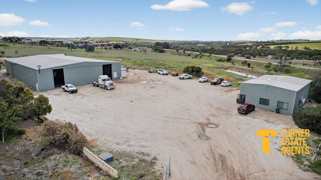 136 Newcastle Road Northam WA 6401 136 Newcastle Road Northam WA 6401