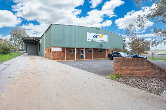592 Dallinger Road Lavington NSW 2641 592 Dallinger Road Lavington NSW 2641