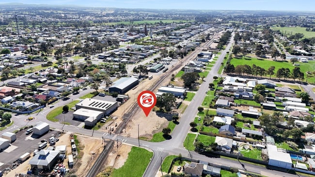 100 Dalmahoy Street Bairnsdale VIC 3875 100 Dalmahoy Street Bairnsdale VIC 3875