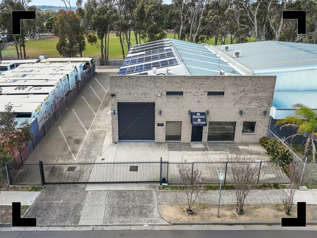 21 Clements Avenue Bundoora VIC 3083 21 Clements Avenue Bundoora VIC 3083