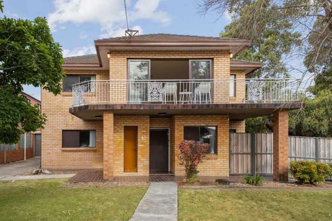 10 Marinea Street Arncliffe NSW 2205 10 Marinea Street Arncliffe NSW 2205