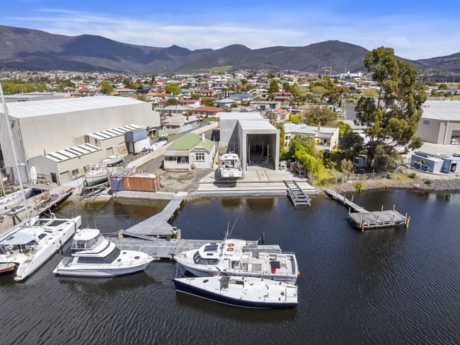 26 Negara Crescent Goodwood TAS 7010 26 Negara Crescent Goodwood TAS 7010