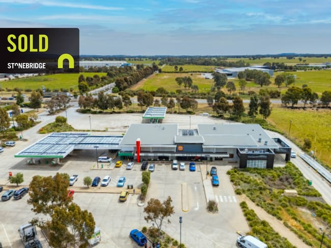BP & Hungry Jack’s Truck Stop, 1730 Murray Valley Highway, Wodonga Barnawartha North VIC 3691 BP & Hungry Jack’s Truck Stop, 1730 Murray Valley Highway, Wodonga Barnawartha North VIC 3691