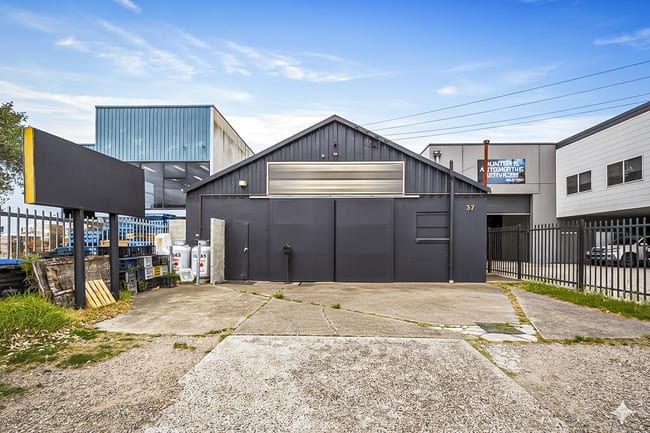 37 Carlingford Street Regents Park NSW 2143