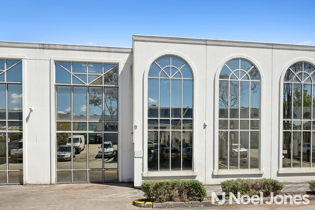 9/18-20 Redland Drive Mitcham VIC 3132