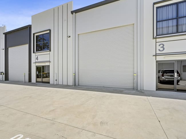 Unit 4 2 Inventory Court Arundel QLD 4214