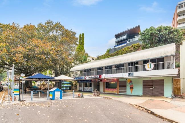 21 The Strand North Ward QLD 4810