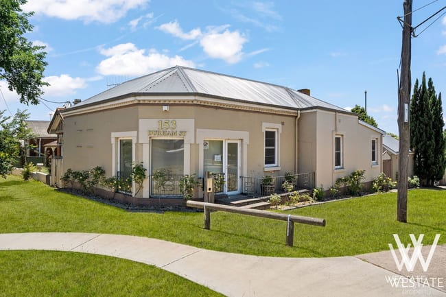 153 Durham Street Bathurst NSW 2795 153 Durham Street Bathurst NSW 2795
