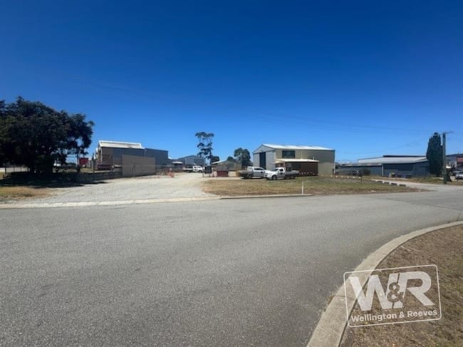 30 Charles Street Milpara WA 6330 30 Charles Street Milpara WA 6330
