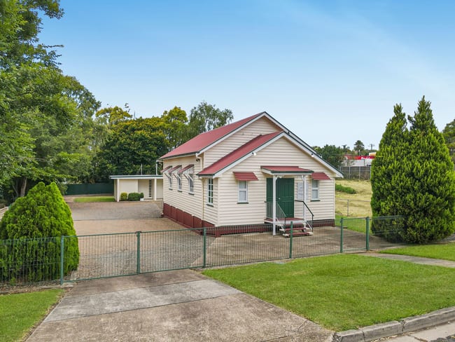 5 Marian Street Booval QLD 4304