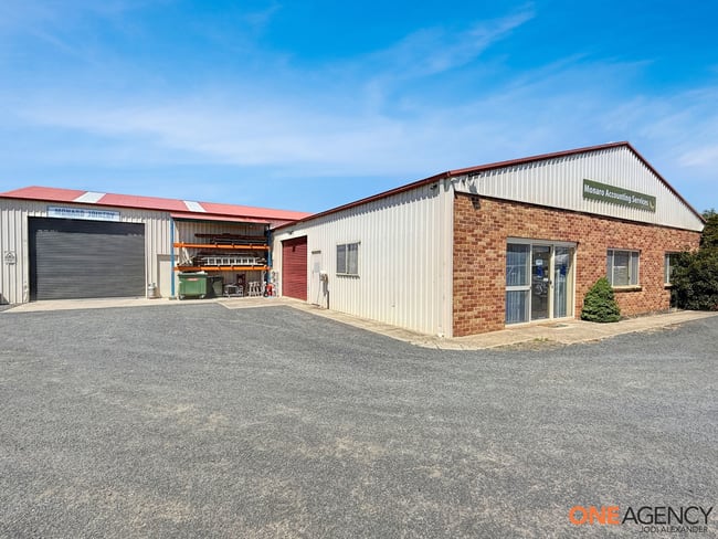 15 Geebung Street Polo Flat NSW 2630