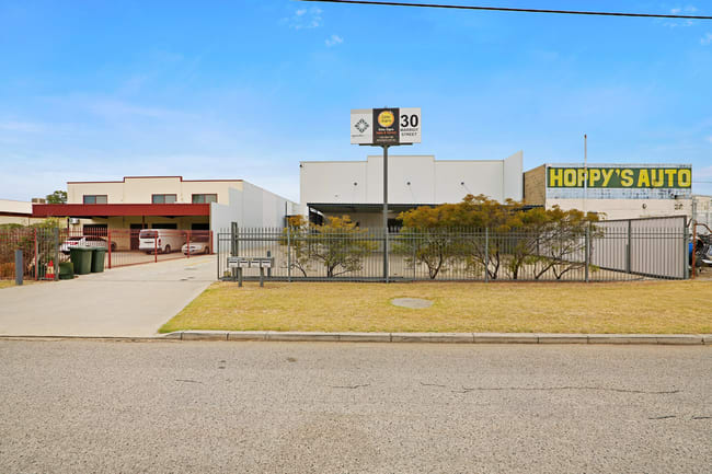 1/30 Marriot Street Cannington WA 6107