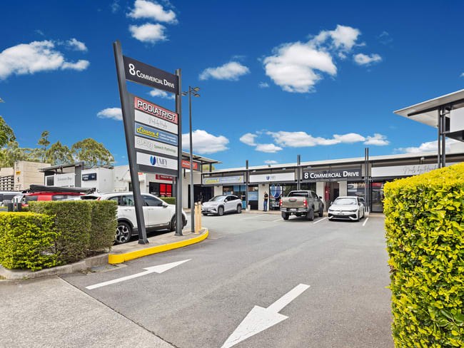 2/8 Commercial Drive Springfield QLD 4300 2/8 Commercial Drive Springfield QLD 4300
