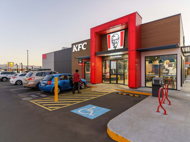 17 Norton Promenade Dalyellup WA 6230 17 Norton Promenade Dalyellup WA 6230
