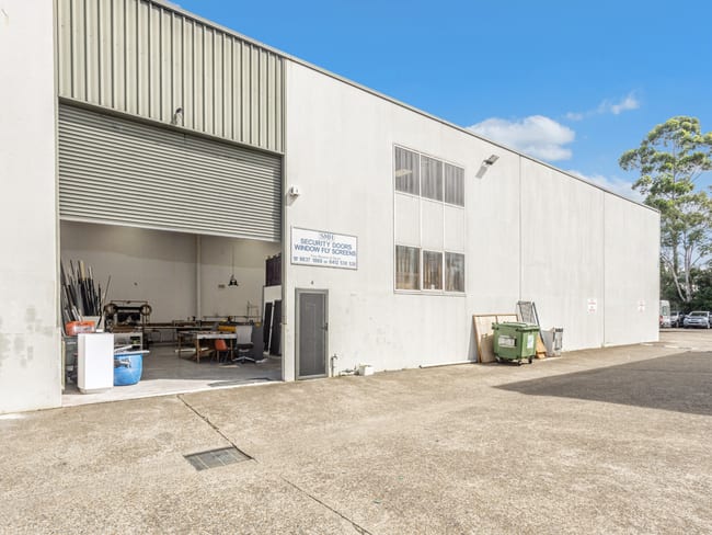 4/99 Kurrajong Avenue Mount Druitt NSW 2770 4/99 Kurrajong Avenue Mount Druitt NSW 2770
