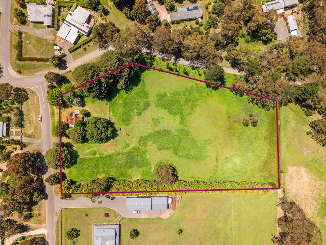 1, 9 Racecourse Road Trentham VIC 3458 1, 9 Racecourse Road Trentham VIC 3458