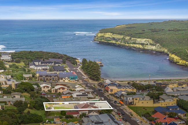 34 Lord Street Port Campbell VIC 3269 34 Lord Street Port Campbell VIC 3269