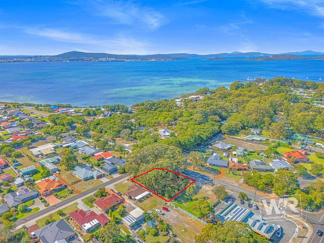 202 Bay View Drive Little Grove WA 6330 202 Bay View Drive Little Grove WA 6330