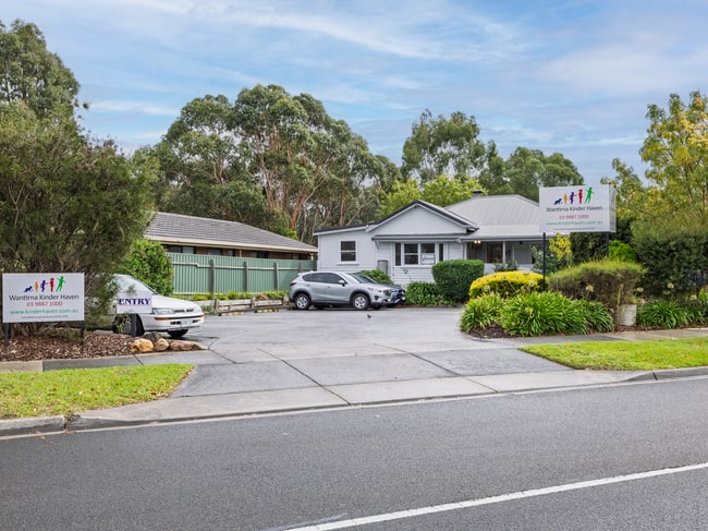 17 Jenola Parade Wantirna South VIC 3152 17 Jenola Parade Wantirna South VIC 3152