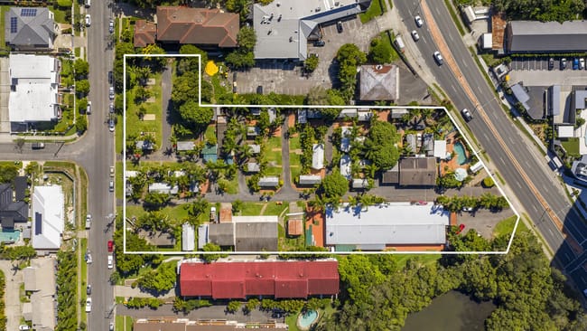 2 & 6 Frank Street & 23 & 25 Huth Street Labrador QLD 4215 2 & 6 Frank Street & 23 & 25 Huth Street Labrador QLD 4215