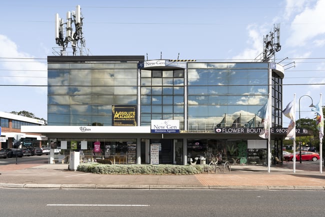 79 Hamilton Place Mount Waverley VIC 3149 79 Hamilton Place Mount Waverley VIC 3149
