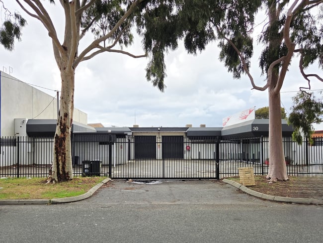1 & 2/30 Shields Crescent Booragoon WA 6154 1 & 2/30 Shields Crescent Booragoon WA 6154