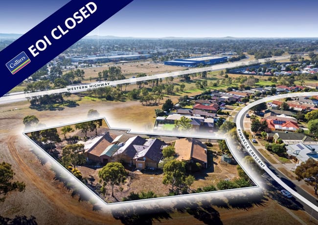 54 Pinnacle Crescent Brookfield VIC 3338