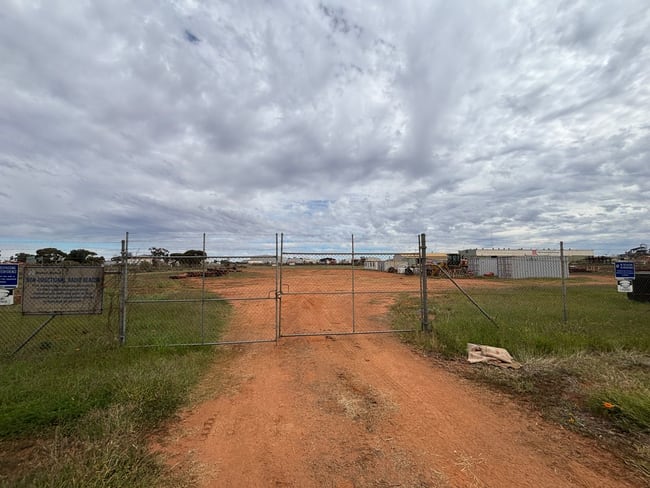 14 Hunter Street West Kalgoorlie WA 6430 14 Hunter Street West Kalgoorlie WA 6430