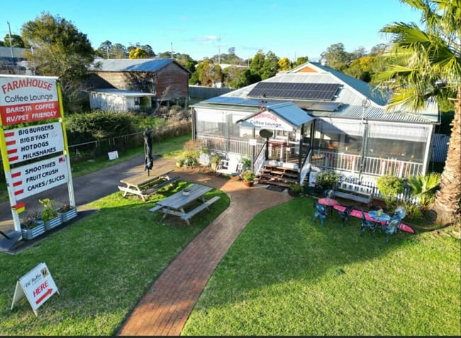 24 Toomey Street Yarraman QLD 4614