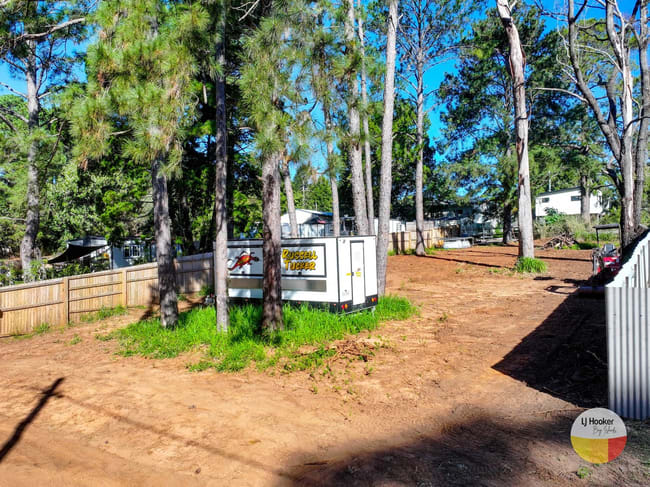 12 Nicholas Street Russell Island QLD 4184 12 Nicholas Street Russell Island QLD 4184
