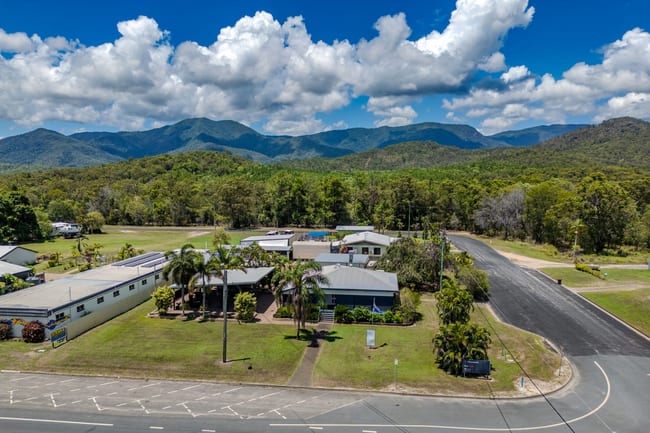 219-221 Victoria Street Cardwell QLD 4849 219-221 Victoria Street Cardwell QLD 4849