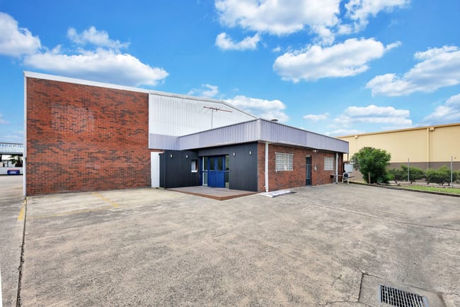 1/13 Kerr Road Ingleburn NSW 2565 1/13 Kerr Road Ingleburn NSW 2565