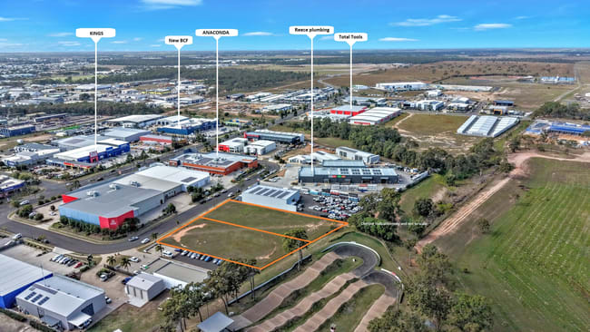 12 Lillian Crescent Kensington QLD 4670 12 Lillian Crescent Kensington QLD 4670