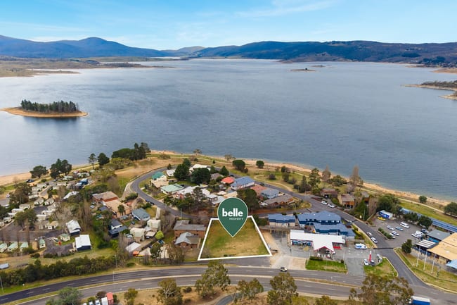 3 Mclure Circuit Jindabyne NSW 2627 3 Mclure Circuit Jindabyne NSW 2627