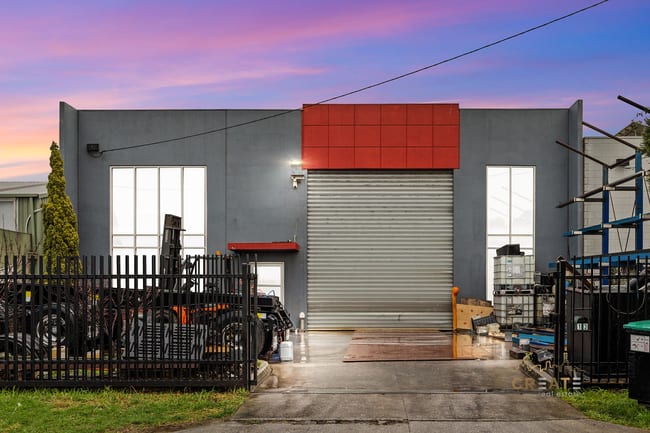 13 Imperial Avenue Sunshine North VIC 3020