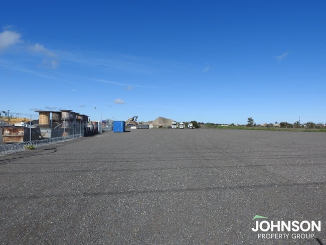 135 Pederick Road Neerabup WA 6031 135 Pederick Road Neerabup WA 6031