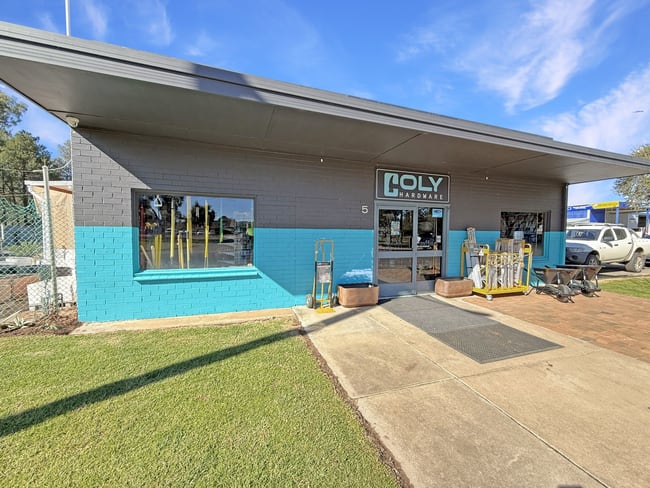 5 Kestrel Road Coleambally NSW 2707 5 Kestrel Road Coleambally NSW 2707